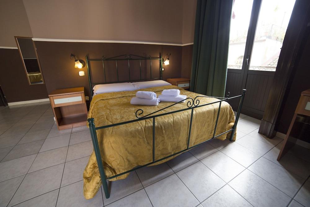 Hotel Biscari Κατάνια Εξωτερικό φωτογραφία