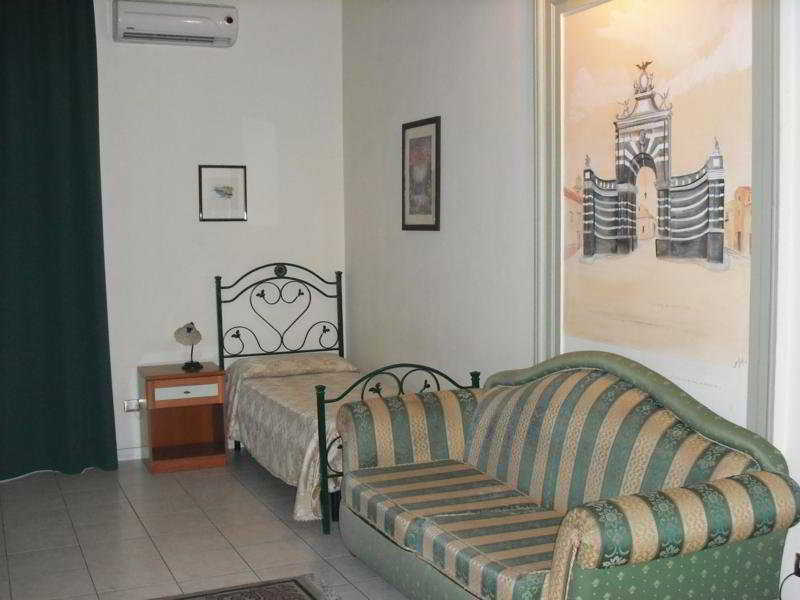 Hotel Biscari Κατάνια Εξωτερικό φωτογραφία